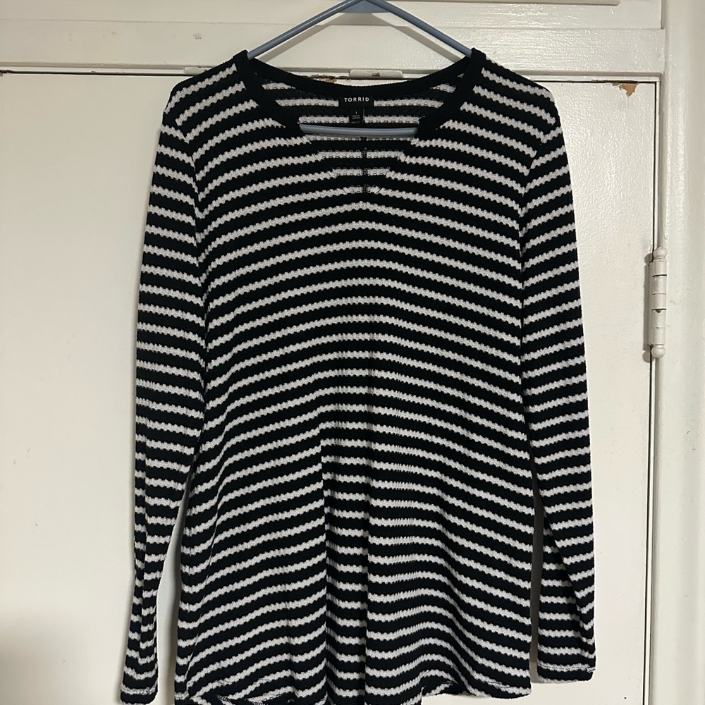 Torrid Black and White Striped Long Sleeve Top